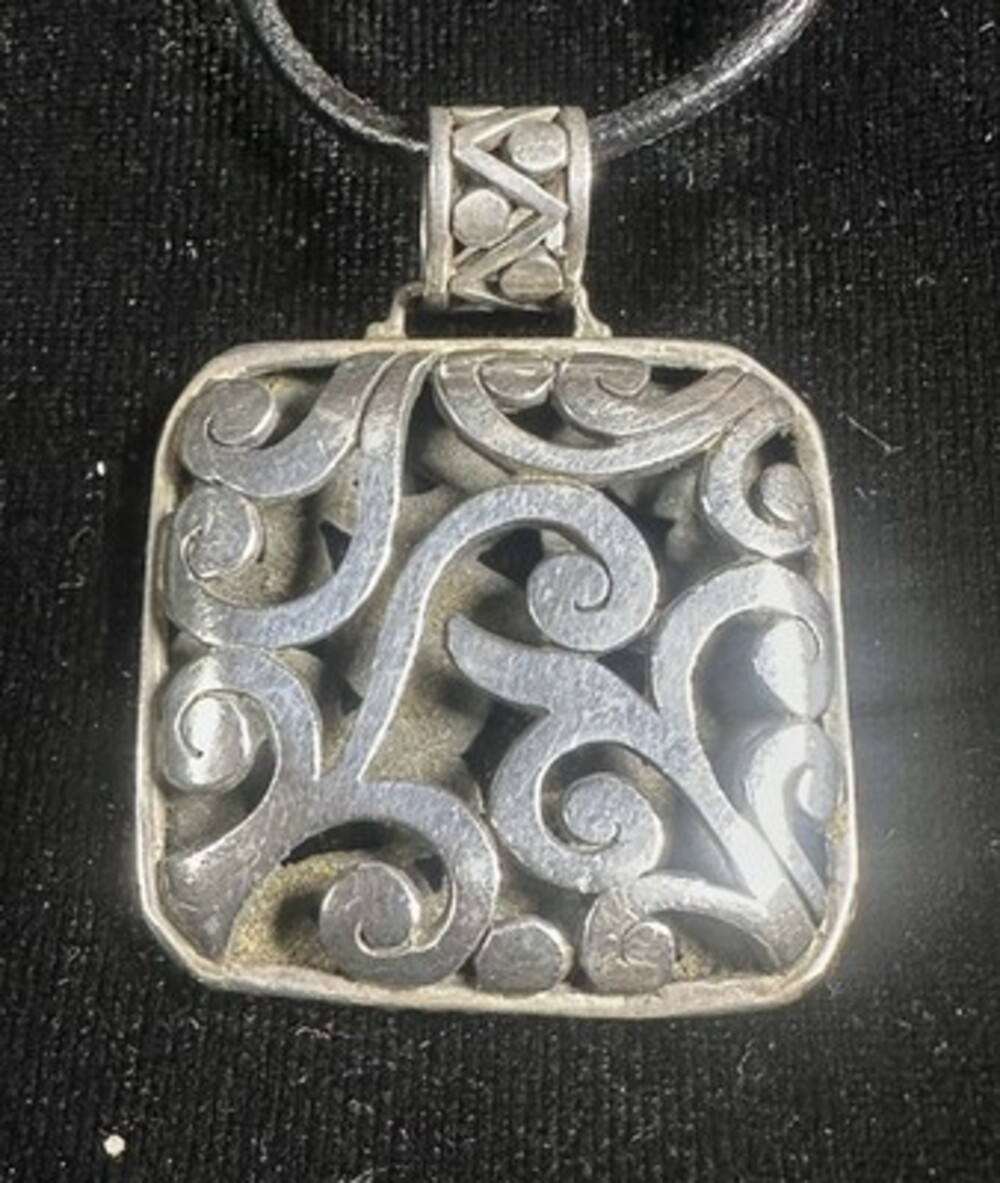 Vintage Sterling Silver Pendant Openwork Filigree Swirl Scroll Pendant, marked